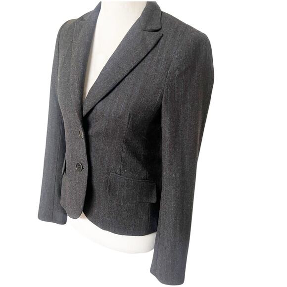 Theory Women’s Wool Pinstripe Two Button Blazer Size 6 Gray Preppy Office City - Picture 5 of 13